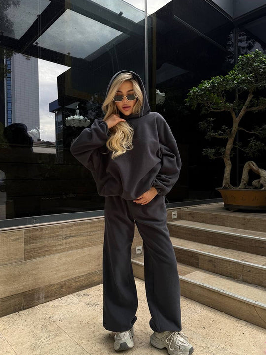 Damen Kuscheliges Oversize-Hoodie-Set mit weichgefütterter Kapuze und palazzoähnischer Loungehose EB