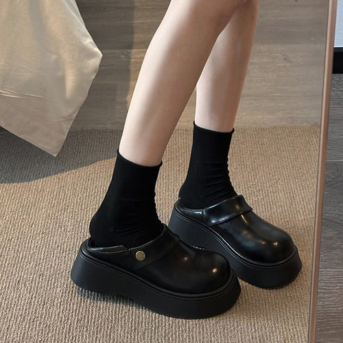 Damen modische Clogs mit stabilem Plateau und praktischen Riemen EB