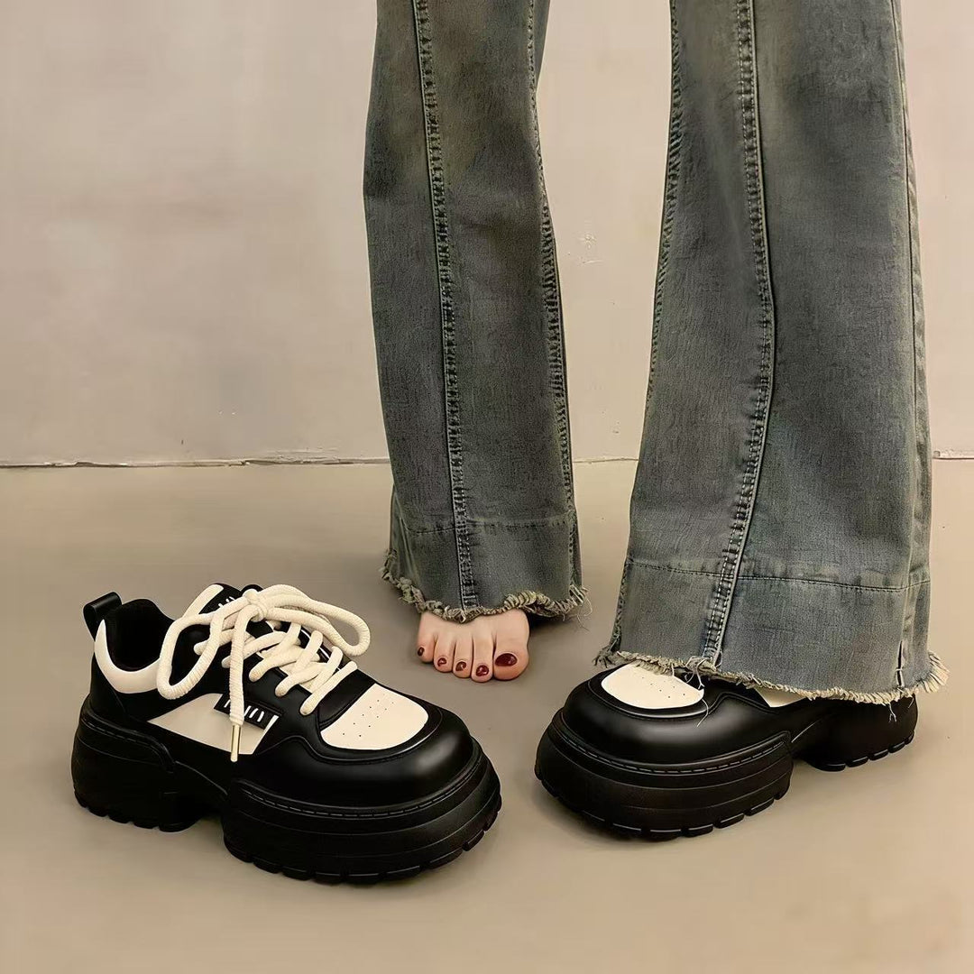 Damen Chunky Sneakers mit verstärktem Komfort und trendiger Sohlenstruktur EB