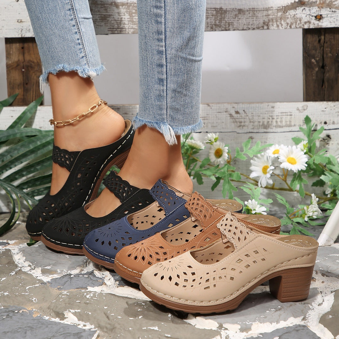 Damen Modische Clogs mit floralem Cut-Out-Design und komfortablem Blockabsatz EB