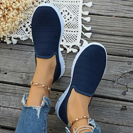 Damen Slip-On Sneakers mit atmungsaktiver Oberflächenstruktur und rutschfester Sohle EB