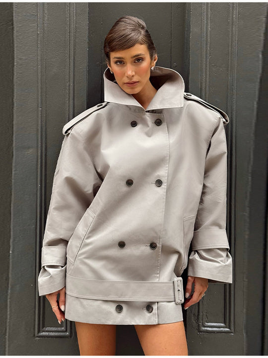 Damen Urbaner Trenchcoat mit hohem Kragen und doppelter Knopfleiste EB