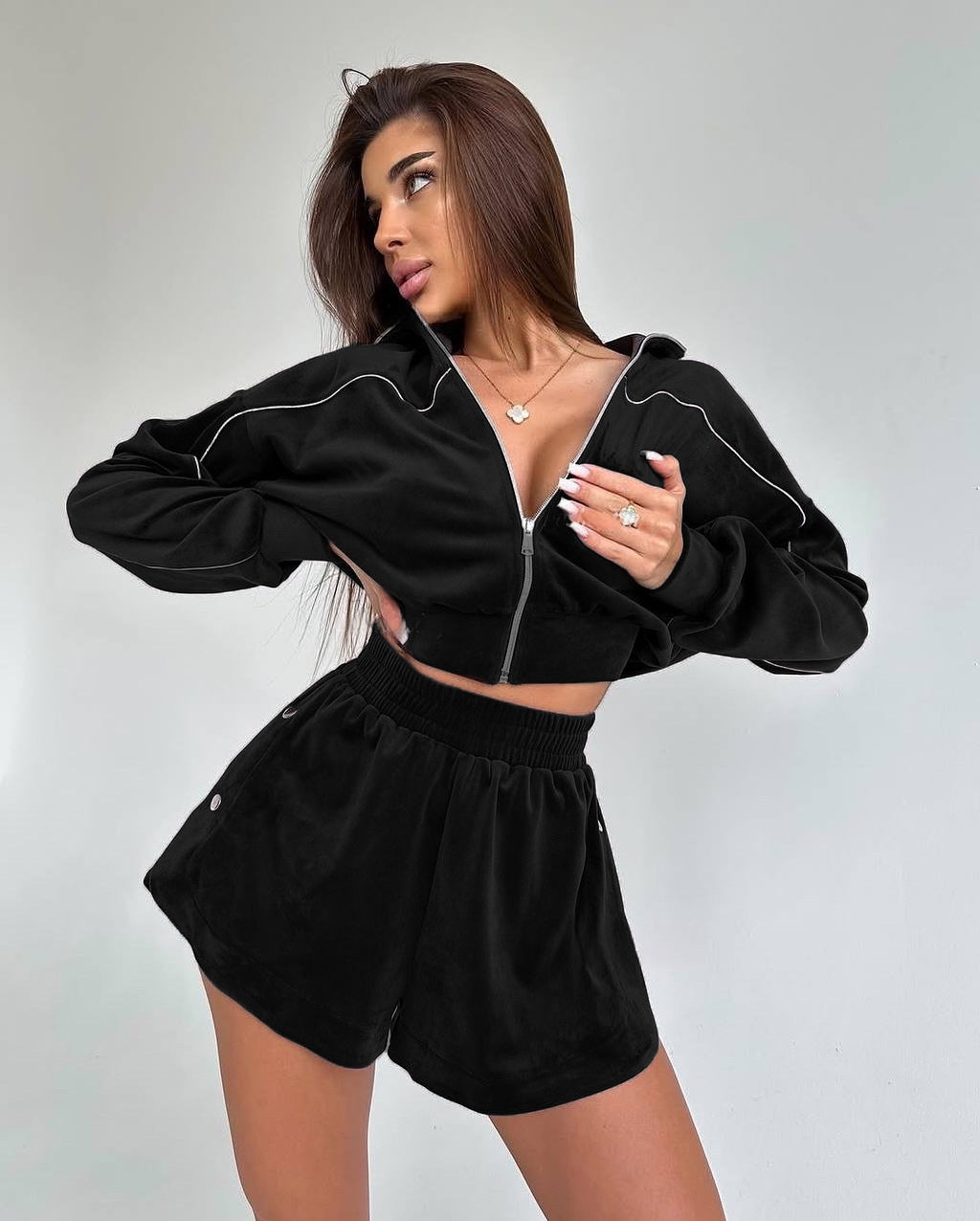 Damen sportliches Fleece-Crop-Set mit Reißverschluss und Druckknöpfen EB