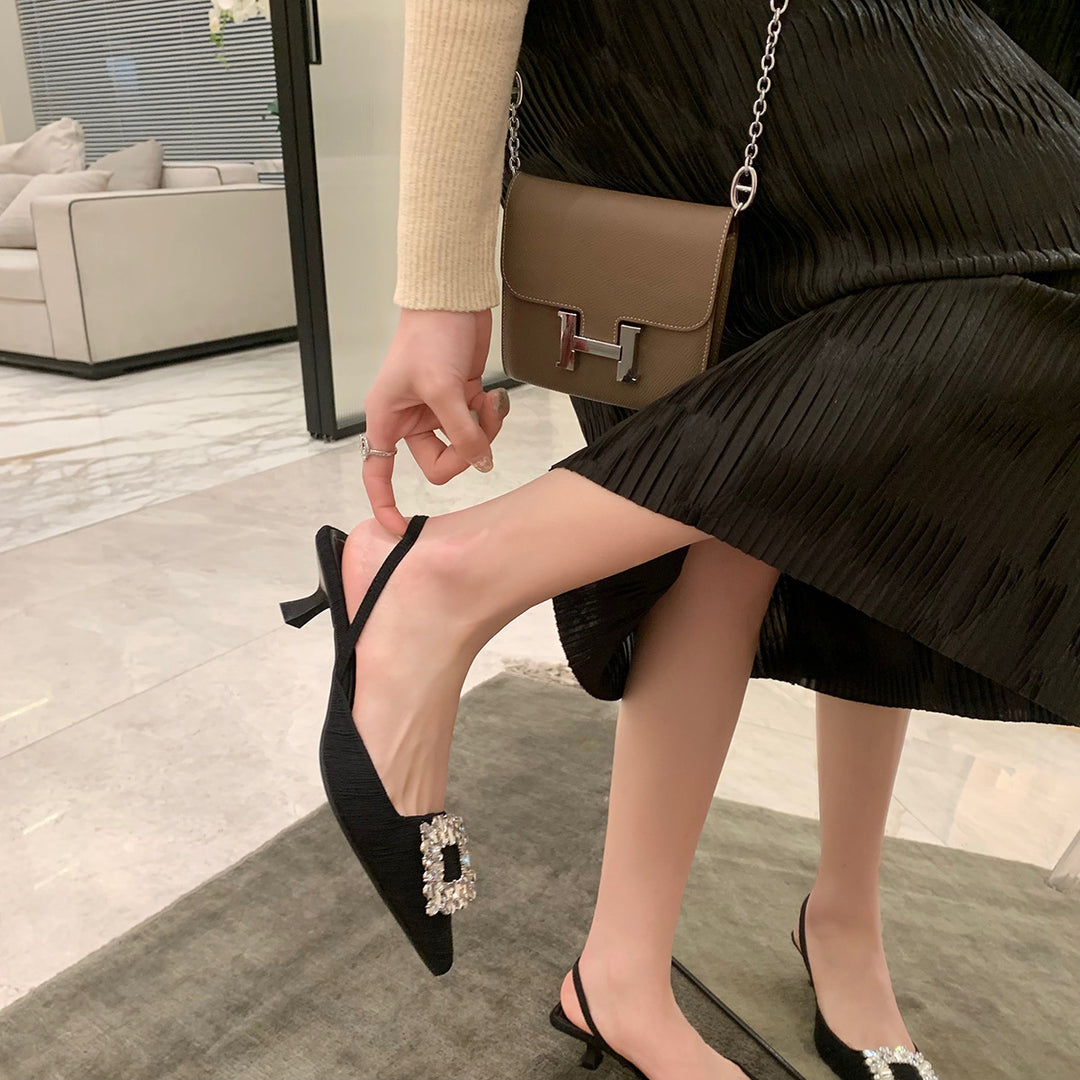 Damen Slingback Pumps mit funkelndem Schmuckdetail EB