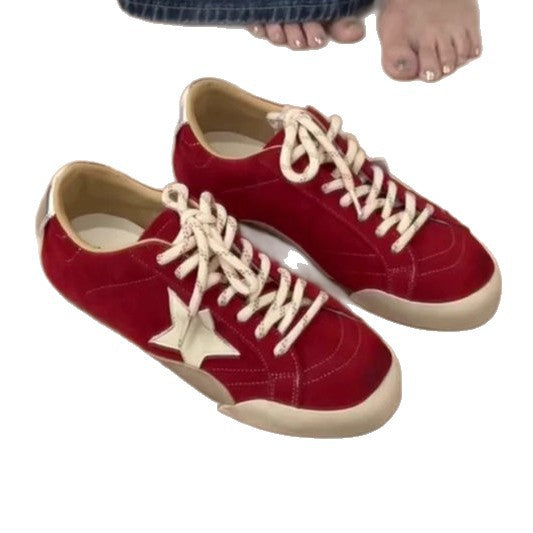 Damen sportliche Sneaker aus hochwertigem Veloursleder mit dekorativen Sternenapplikationen EB