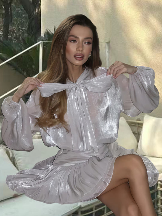Damen Verspieltes Chiffon-Kleid mit schleifenverziertem Ausschnitt und weit geschnittenen Ärmeln EB