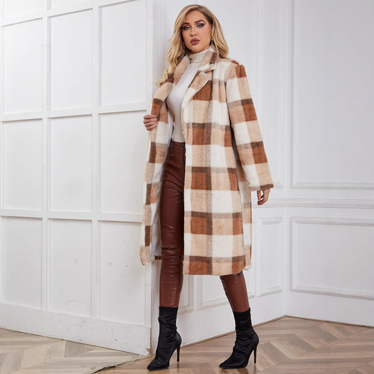 Damen Flauschiger Karomantel mit elegantem Revers und praktischen Taschen EB