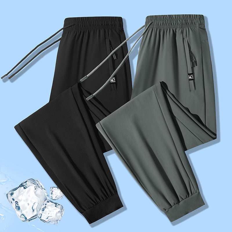 Herren urban performance Jogginghose mit elastischem Kordelbund, verdeckter Reißverschlusstasche und geradem Bein EB