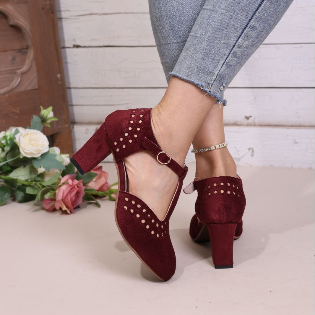 Damen Elegante Pumps mit perforierten Details und komfortablem Blockabsatz EB