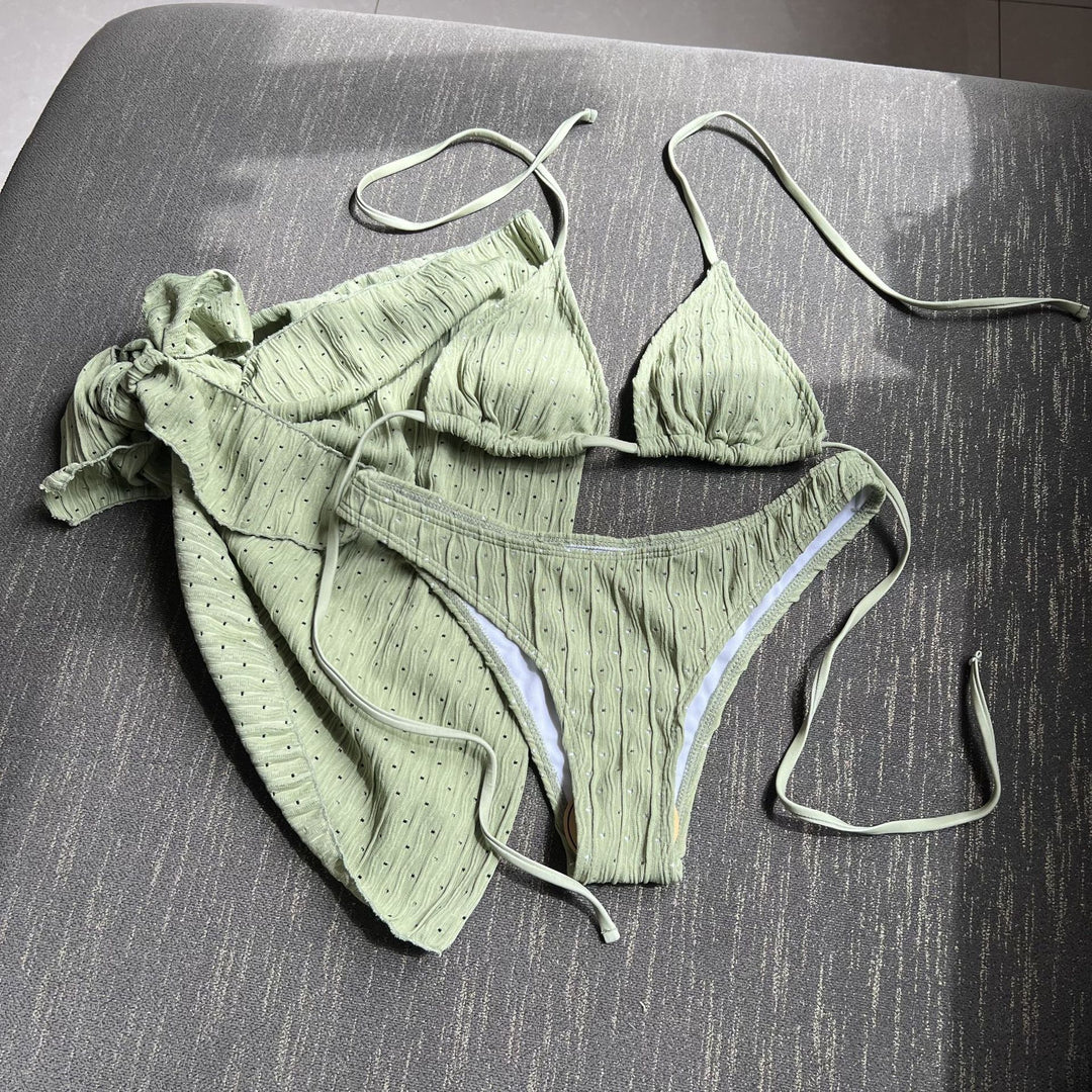 Damen Bikini-Set mit leicht glänzendem Design und verspieltem Wickelrock EB