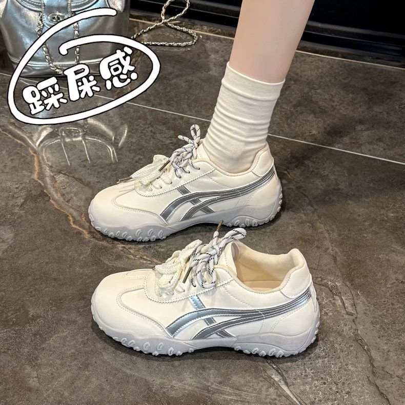 Damen Sportliche Sneaker mit bequemem Schnürsystem und robustem Profil EB