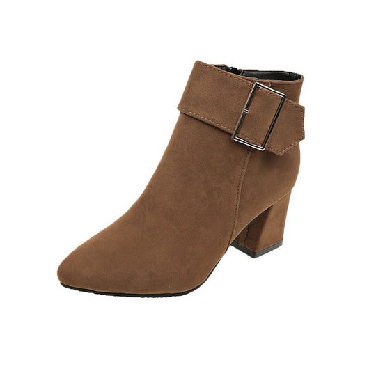 Damen nan elegante Wildlederoptik Stiefelette mit mittelhohem Blockabsatz und breitem Schnallenriemen EB