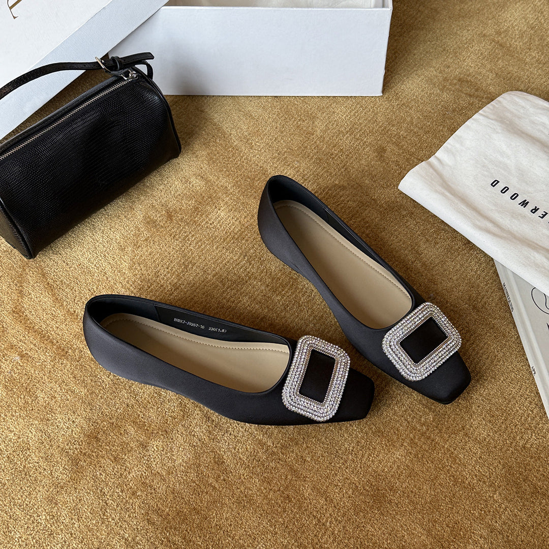 Damen Elegante Ballerinas mit funkelndem Schmuckriemen und klassischem Design EB