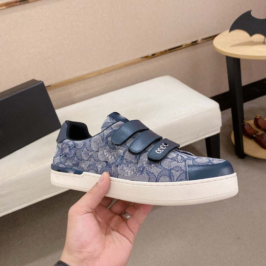 Damen Freizeitsneaker mit praktischem Klettverschluss und weichem Innenfutter EB