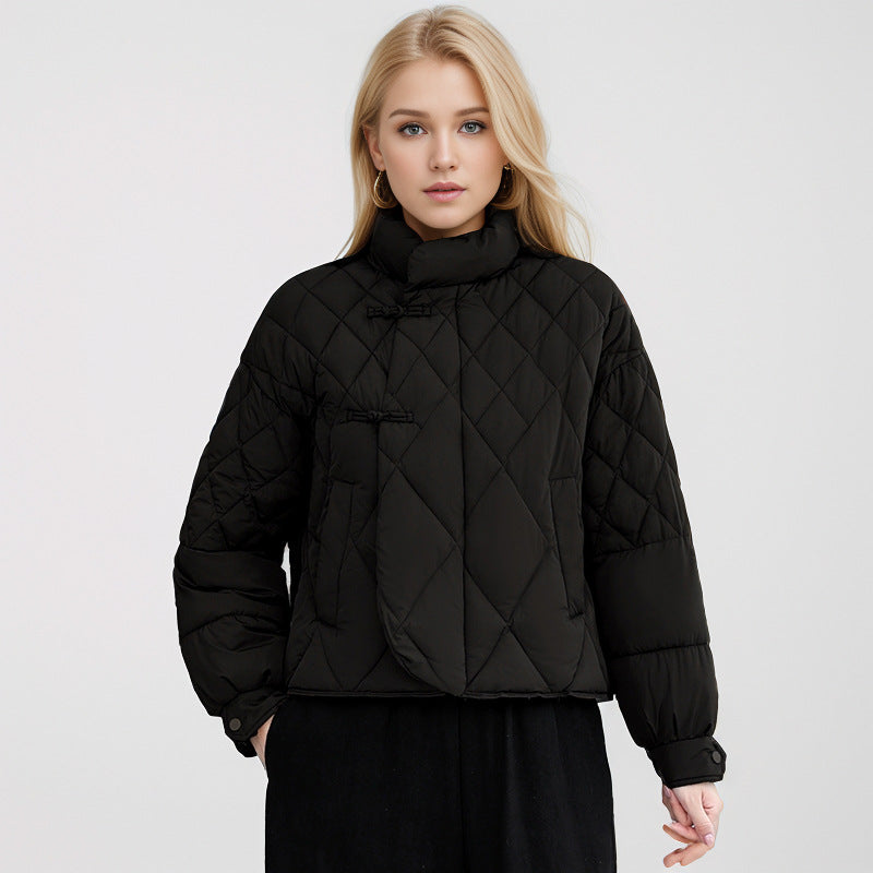 Damen gesteppte Jacke mit hohem Kragen und praktischen Druckknopfdetails EB
