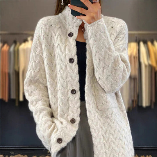 Damen Strickjacke mit strukturiertem Muster und Knopfdetail EB