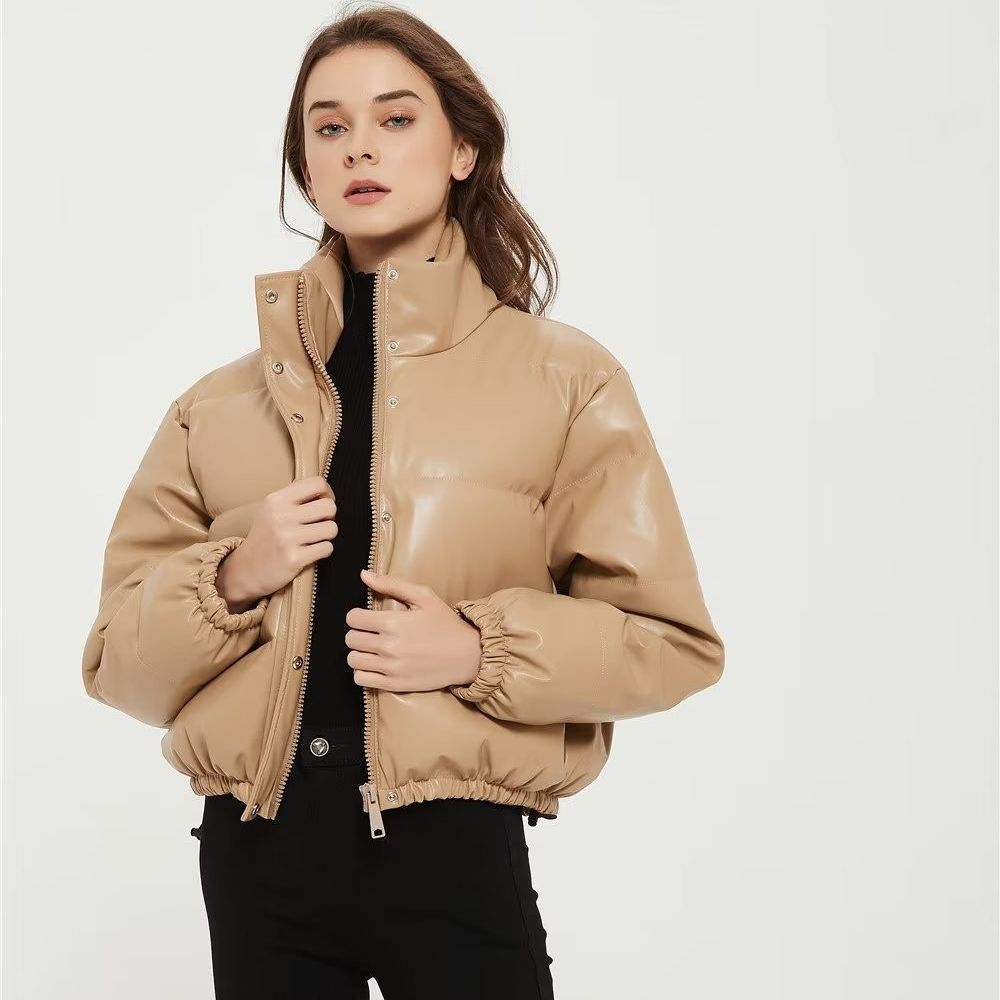 Damen kurz geschnittene Steppjacke mit hohem Kragen und elastischen Bünde EB
