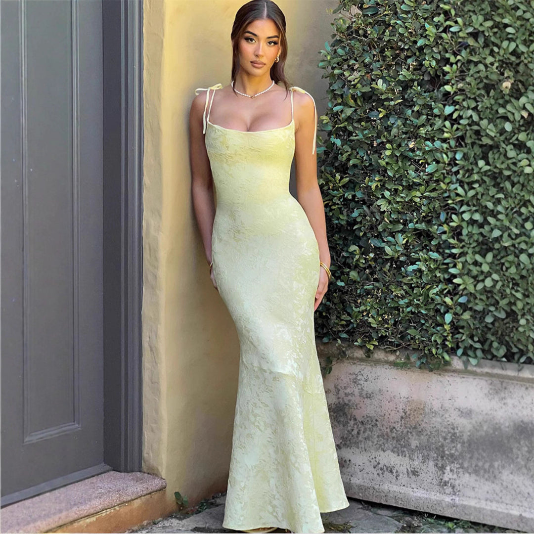 Damen Elegantes Maxikleid mit verführerischen Spaghettiträgern EB
