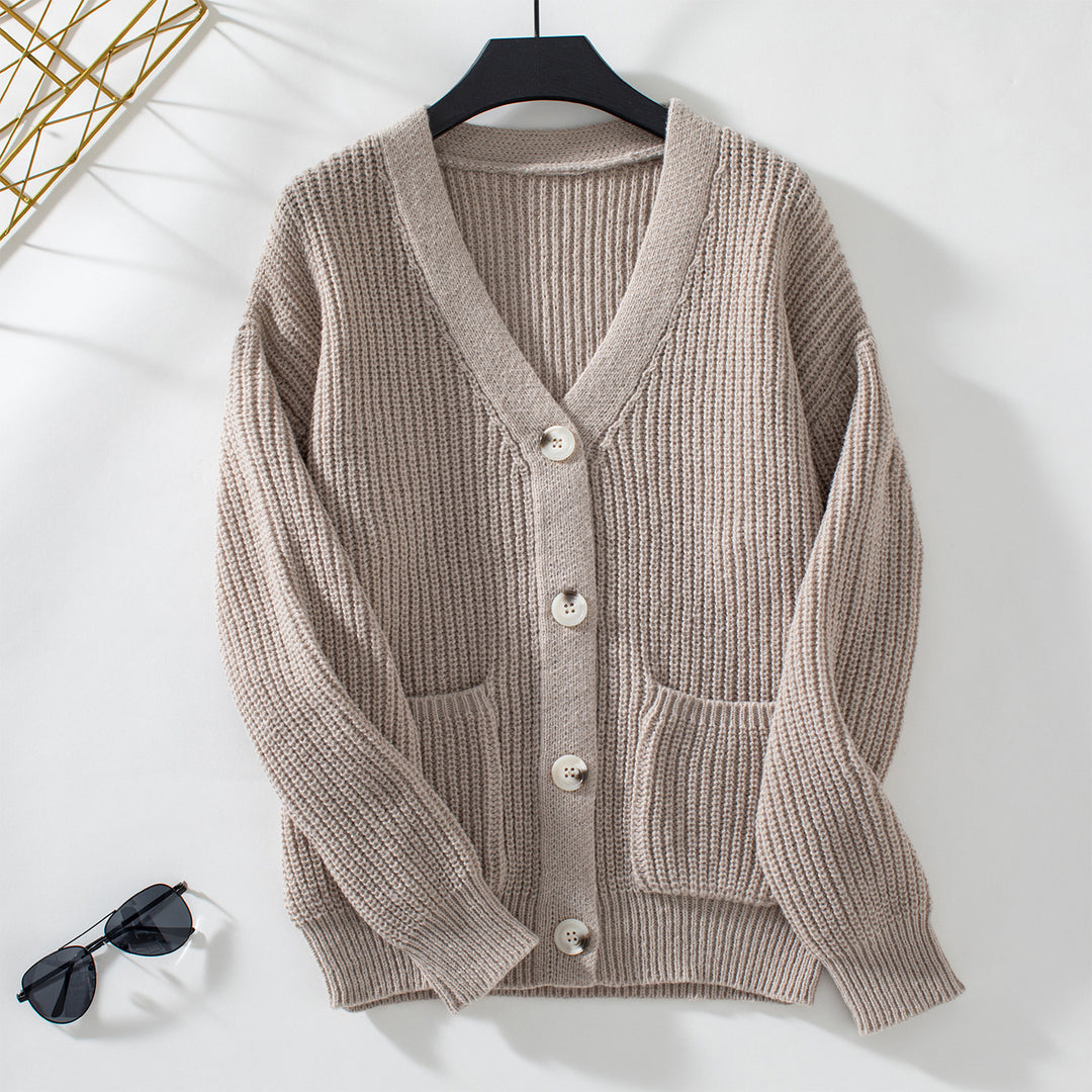 Damen Strickjacke mit tiefem V-Ausschnitt und praktischen Taschen EB