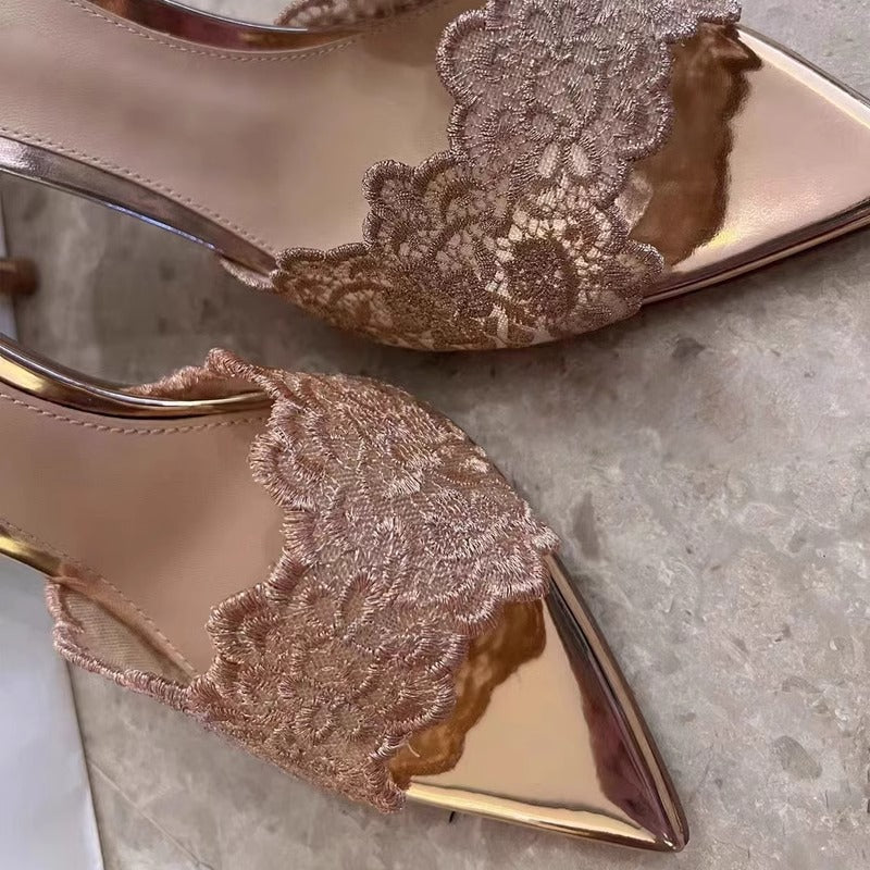 Damen elegante Slingback-Mules mit Spitze und filigraner Blumenverzierung EB
