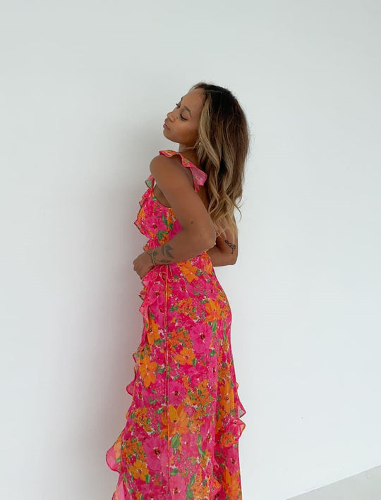 Damen Maxikleid mit asymmetrischem Saum und voluminösen Rüschen EB