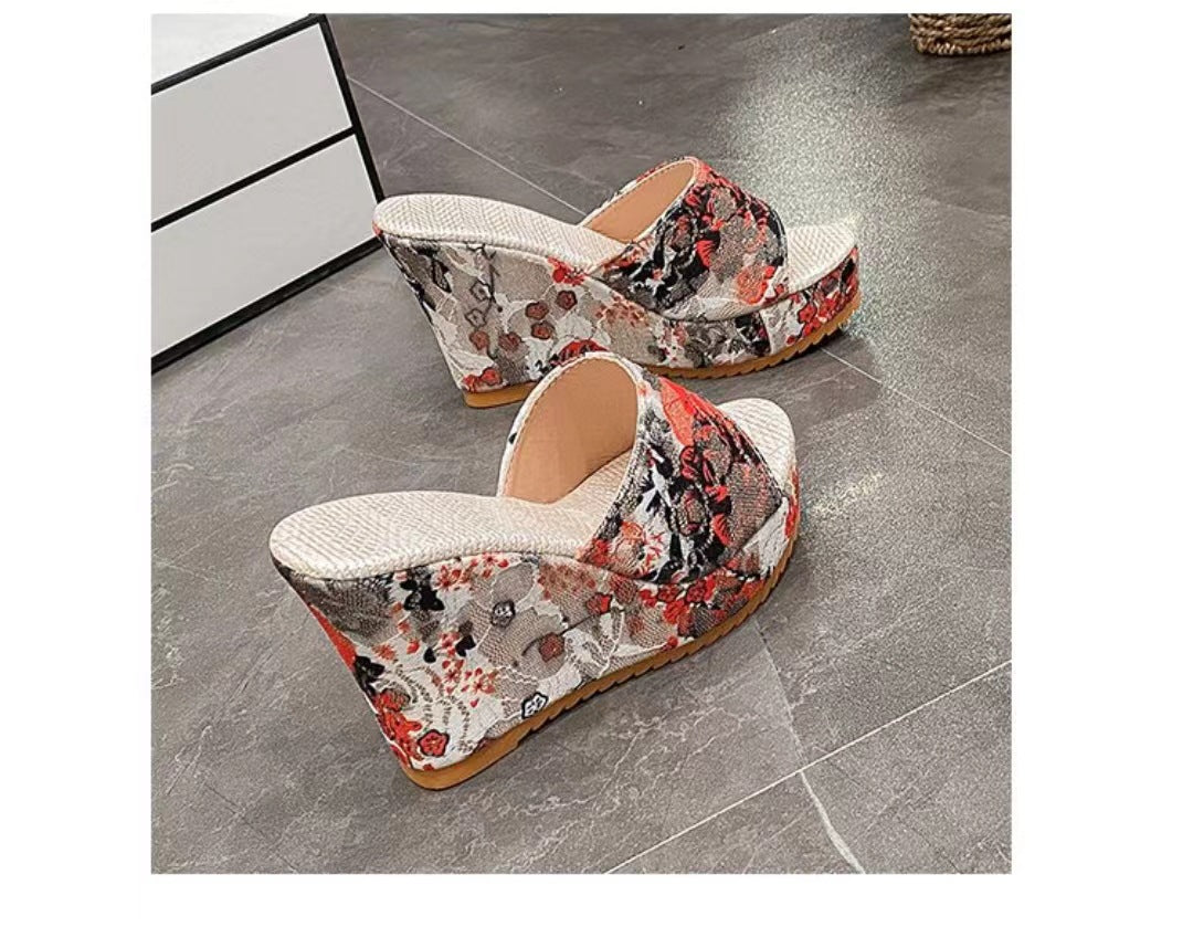 Damen Wedge-Sandalen mit schickem Schlangenleder-Design und gepolsterter Sohle EB