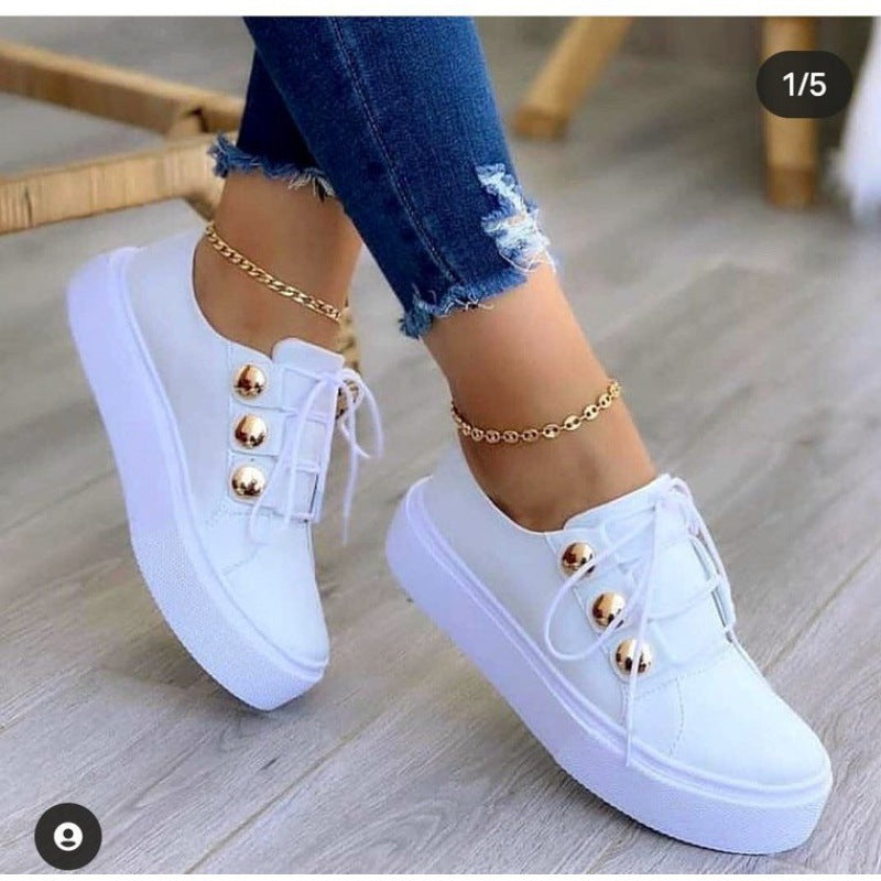Damen Sportliche Sneakers mit modischen Zierknöpfen EB