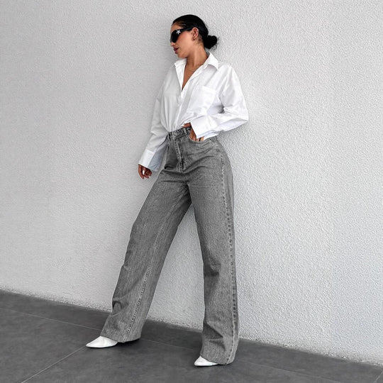 Damen Weite High-Waist Jeans im klassischen Schnitt mit dekorativen Nähten EB