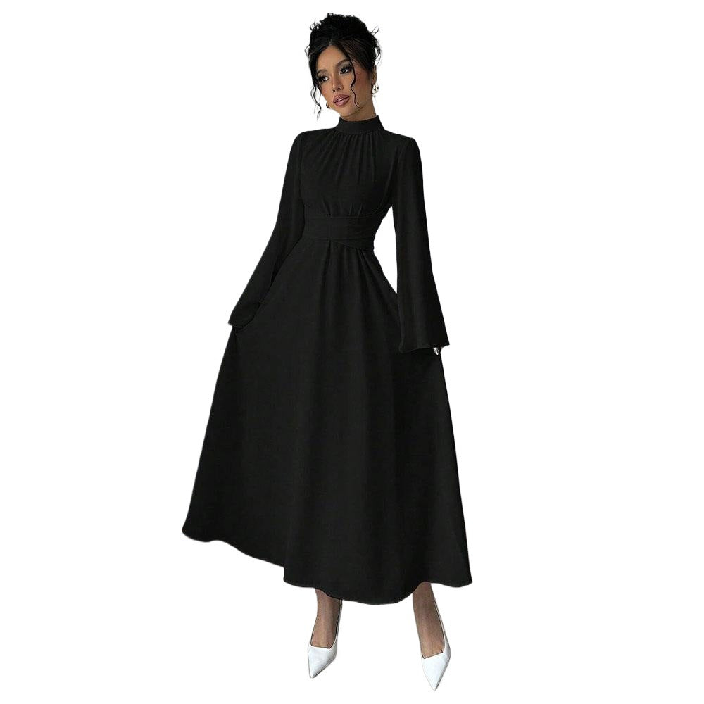 Damen elegantes Maxikleid mit Stehkragen, geraffter Taillenpartie und ausgestelltem A‑Linien‑Rock Eichborn Berlin