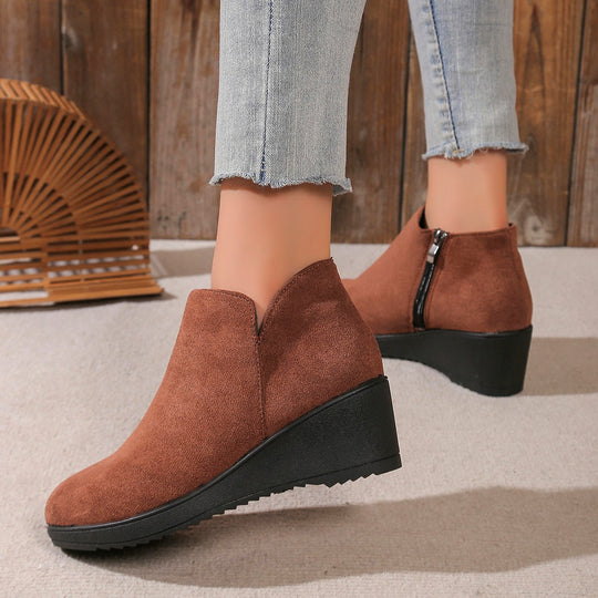 Damen Wedge-Stiefeletten aus weichem Wildleder EB
