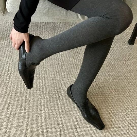 Damen Modische Loafer aus hochwertigem Leder mit elastischem Einschlupf EB