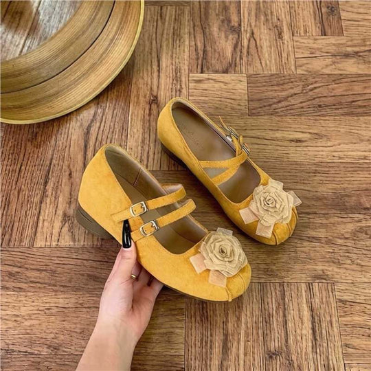 Damen Mary Jane Schuhe mit kunstvollen Blumenapplikationen EB