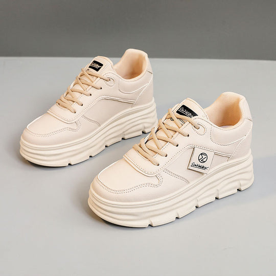 Damen Chunky Sneakers mit dämpfendem Sohlenprofil EB