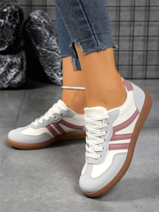 Damen Retro-Sneaker mit Veloursleder-Optik, gepolstertem Komfortfußbett und profilierter Gummilaufsohle EB