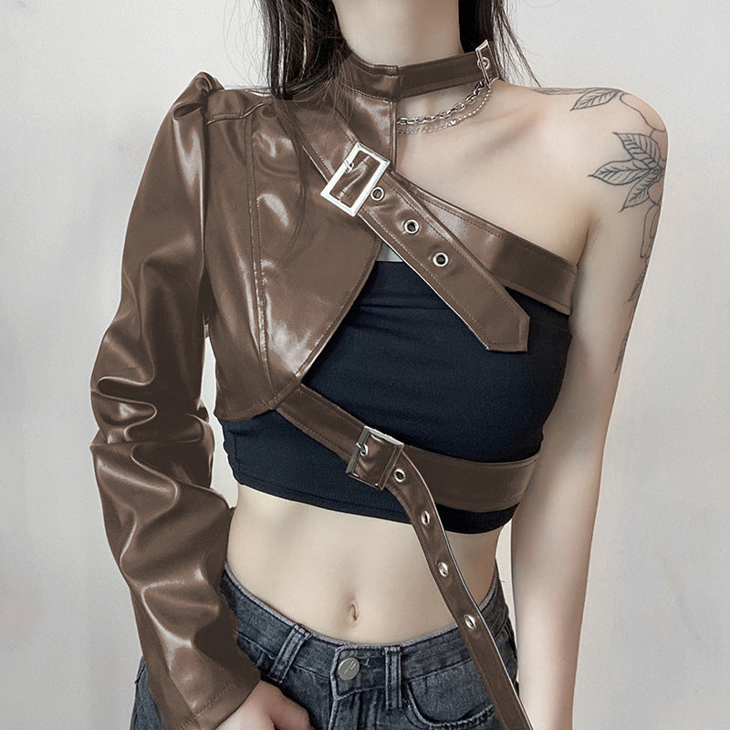 Damenmode-Oberteil aus Kunstleder mit asymmetrischem Design EB