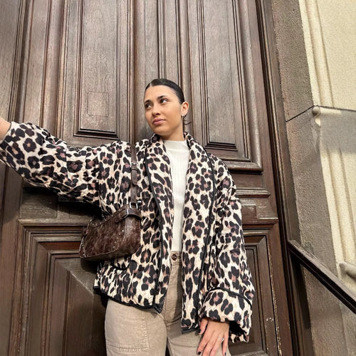 Damen lässige Leopardenmuster Jacke mit praktischem Schnitt und großen Taschen EB