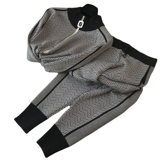 Damen sportliches und modernes Freizeitset mit kontrastierenden Mustern EB
