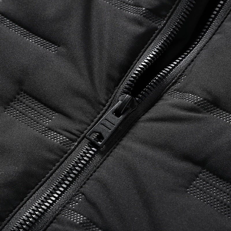 Herren Wattierte Kapuzenjacke mit geometrischer Steppung und winddichtem Saum EB
