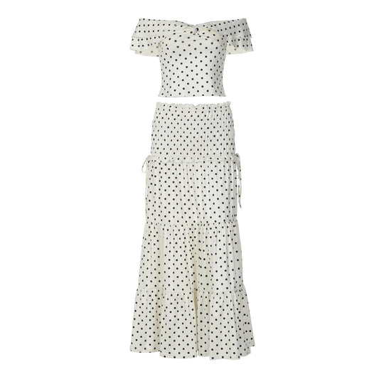 Damen Verspieltes Maxikleid mit schulterfreiem Design und voluminiösen Rüschen EB