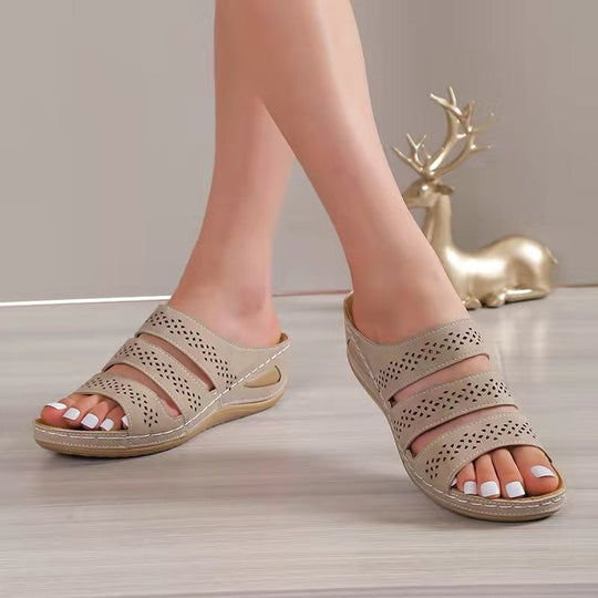 Damen Komfortable und atmungsaktive Pantolette mit modischem Lochdesign EB