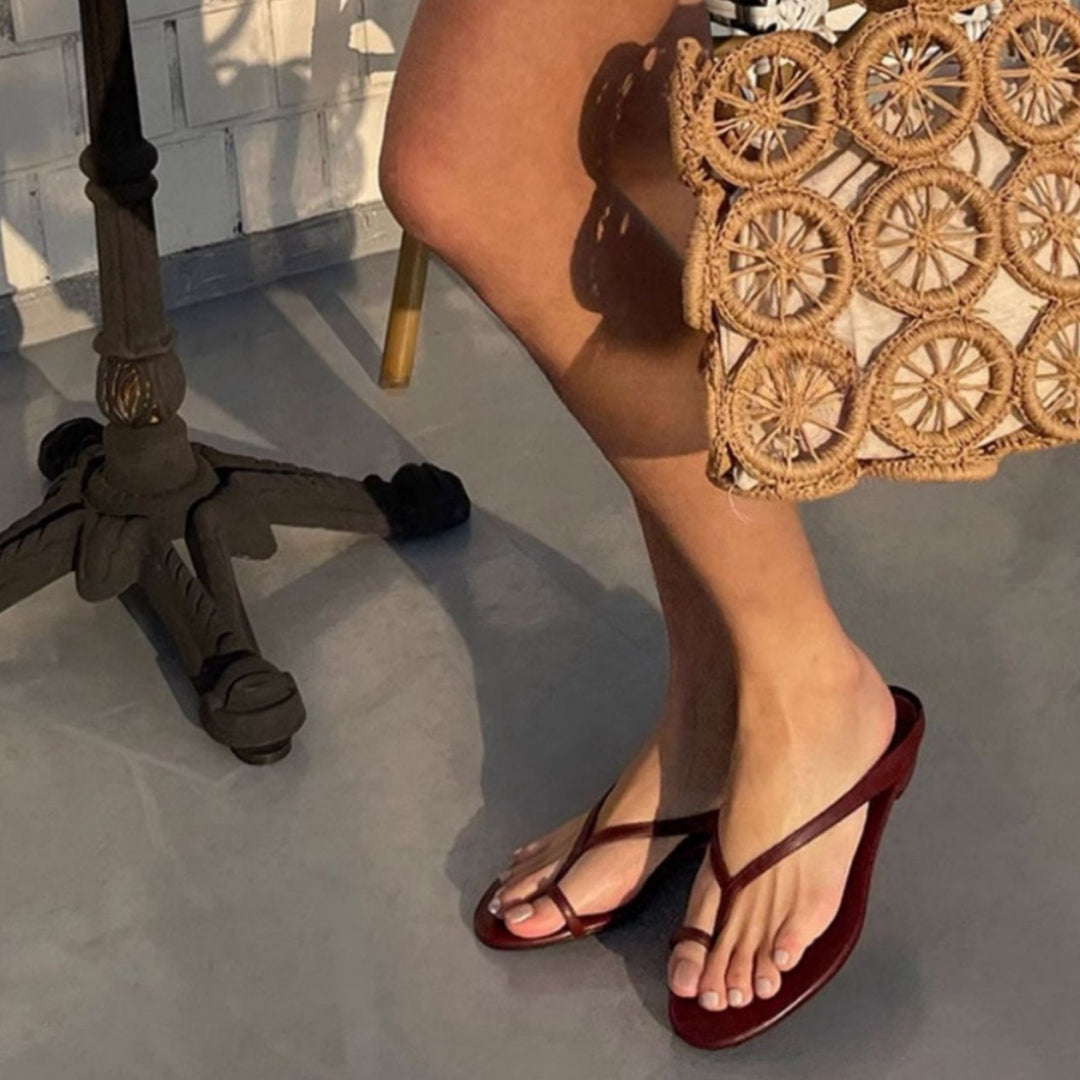 Damen elegante Zehentrenner-Sandaletten mit minimalistischem Design und modischem Riemen EB