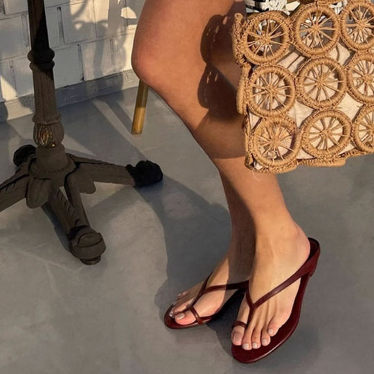 Damen elegante Zehentrenner-Sandaletten mit minimalistischem Design und modischem Riemen EB