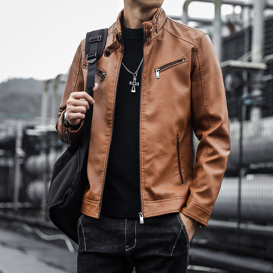 Herren Kunstleder-Motojacke mit hohem Stehkragen und Reißverschlusstaschen EB