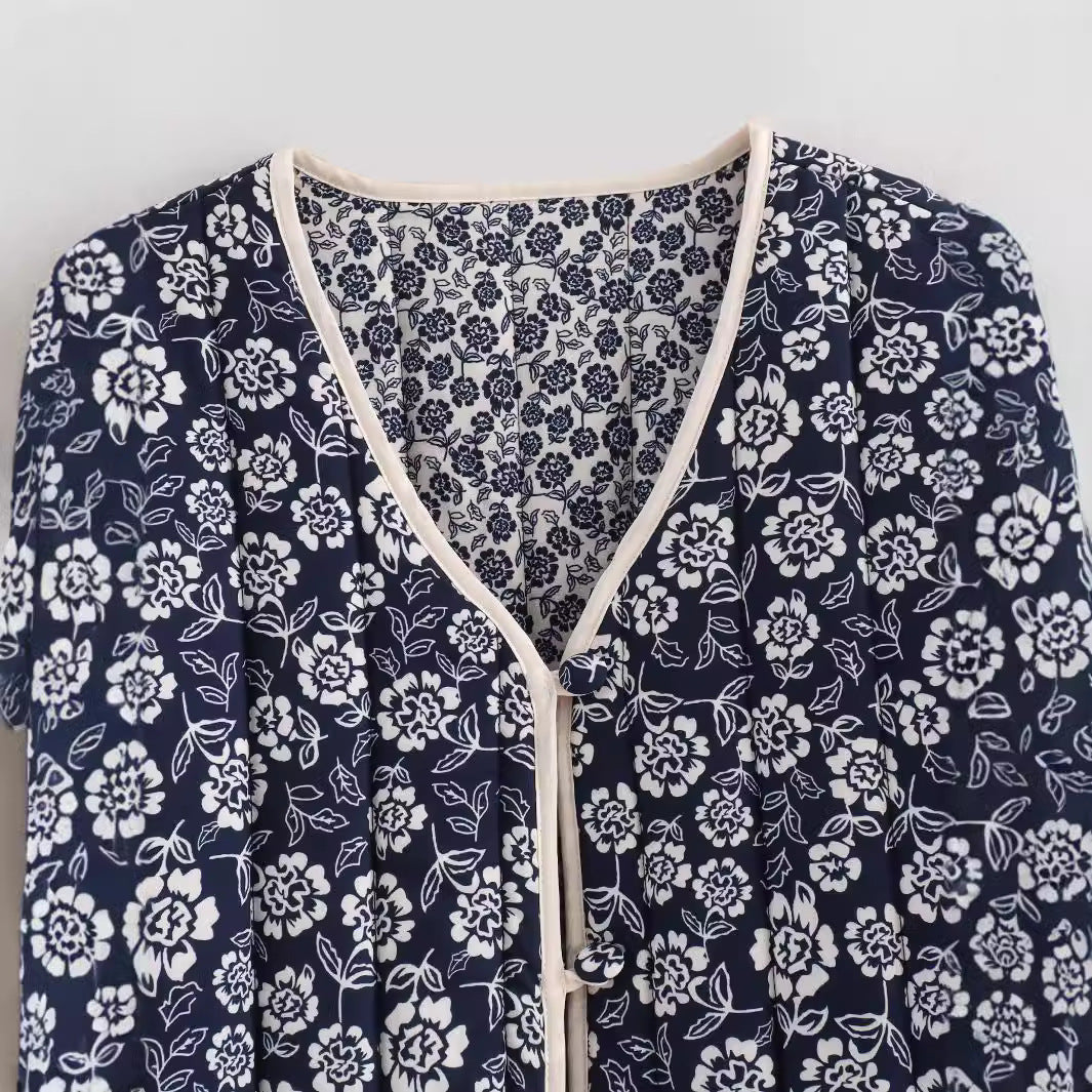 Damen gesteppte Jacke im floralem Design mit praktischen Taschen EB
