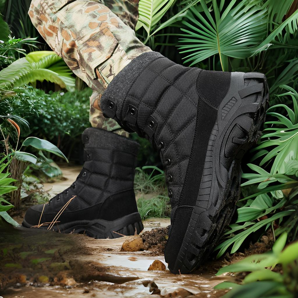 Herren Militärische Winterstiefel mit isolierendem Innenfutter und rutschfester Sohle EB