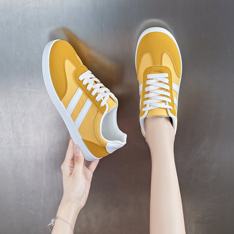 Damen Sneakers im sportlichen Retro-Look mit bequemer dämpfender Sohle EB