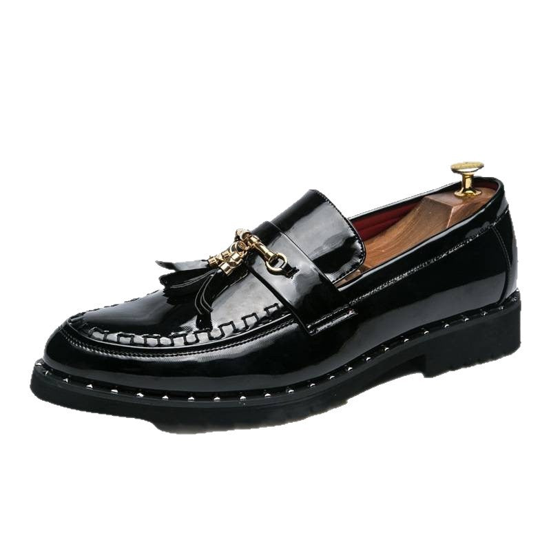 Damen Elegante Mokassins mit goldenen Anhängern EB
