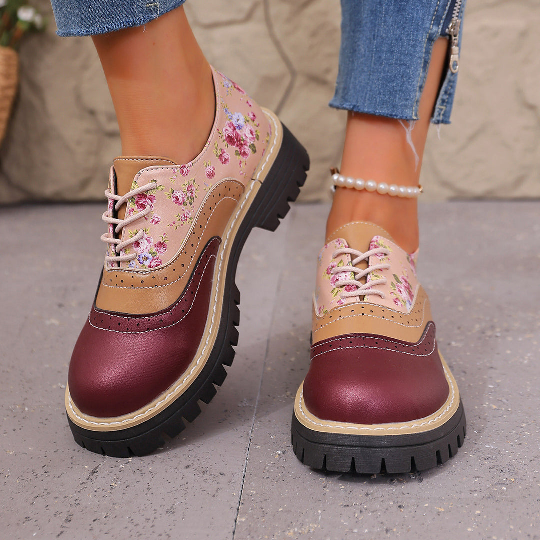 Damen florale Brogue-Schnürschuhe mit mehrlagigem Materialmix und profilierter Gummisohle EB