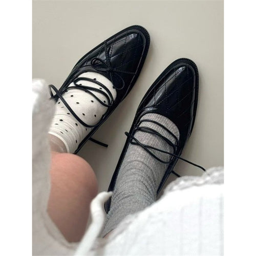 Damen elegante Schnürschuhe mit glänzendem Obermaterial und dekorativem Muster EB
