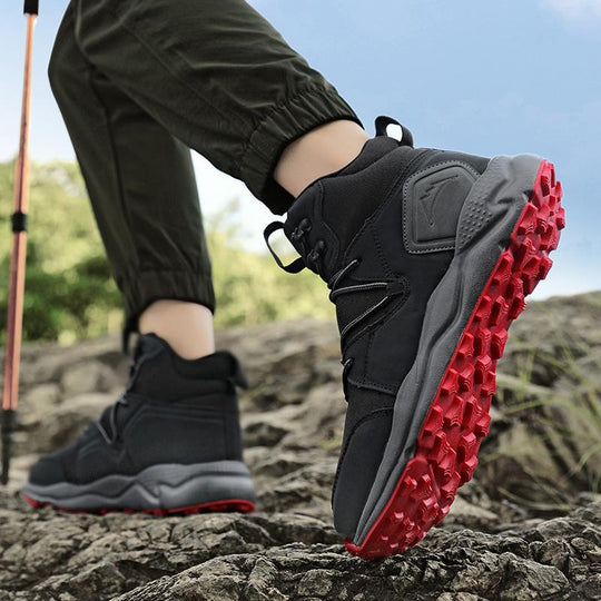 Damen Sportliche Wander-Sneaker mit rutschfester Sohle und isolierendem Innenfutter EB